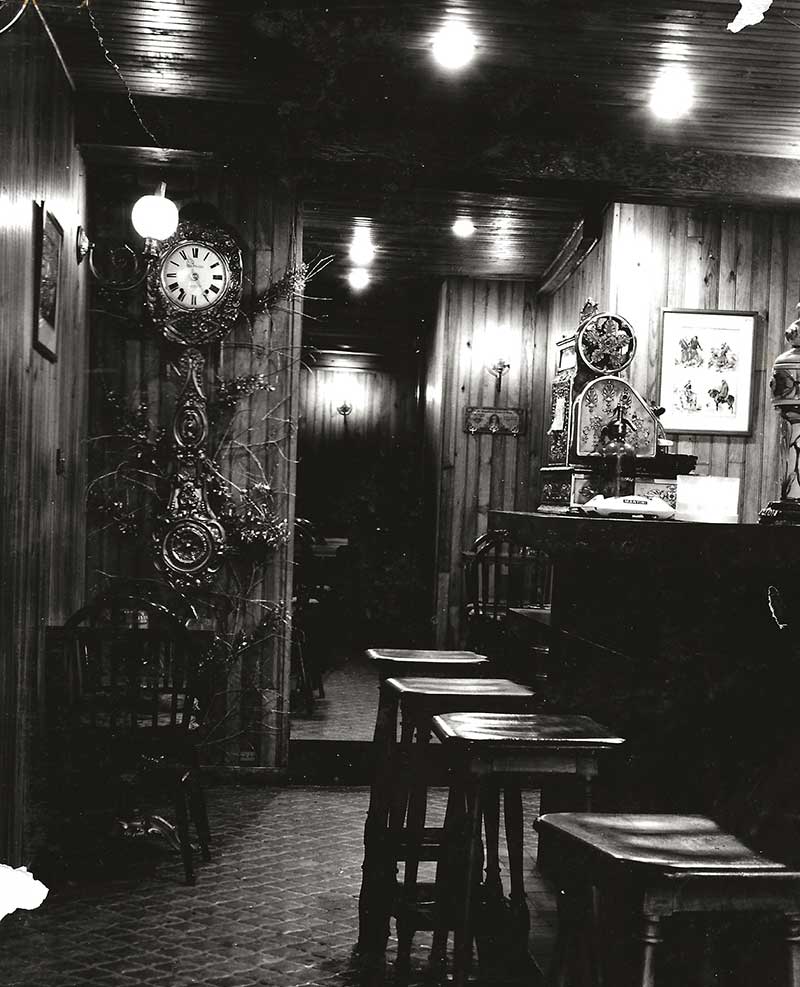 web-Máquina-registradora-y-Grifo-Porcelana